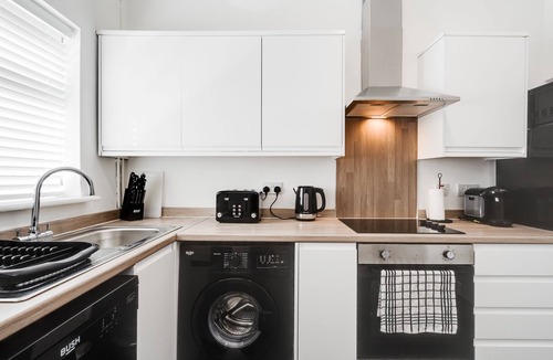 Everton House | DACY LODGE - Strictly NO Parties