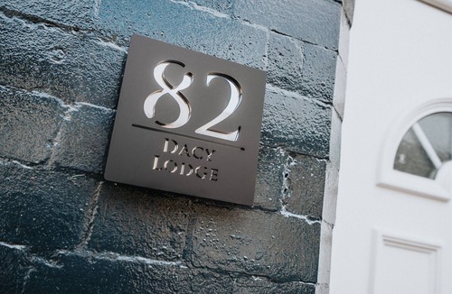 Everton House | DACY LODGE - Strictly NO Parties