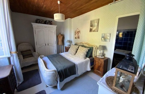 Valeilles House | Dad's House
