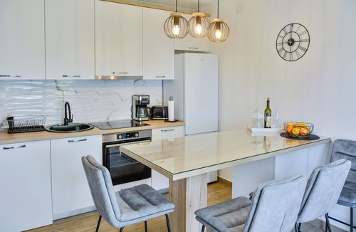 Senj Apartment | 'DADO' apartment with sea view, 2 minutes walk to the bath book !