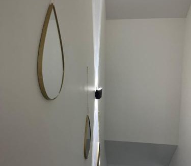 Orly-sur-Morin Villa | Daenerys Suite