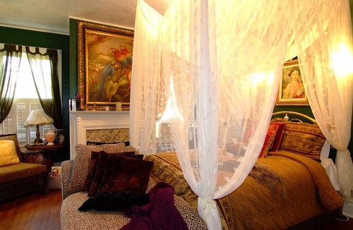 Monticello Bed & Breakfast | Daffodale House B&B