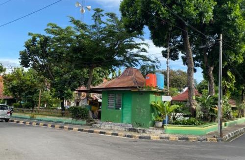 Yogyakarta House | Daffodil House Proper Guest House Near Malioboro