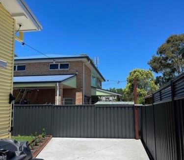 Huskisson House | Daffodil on Owen