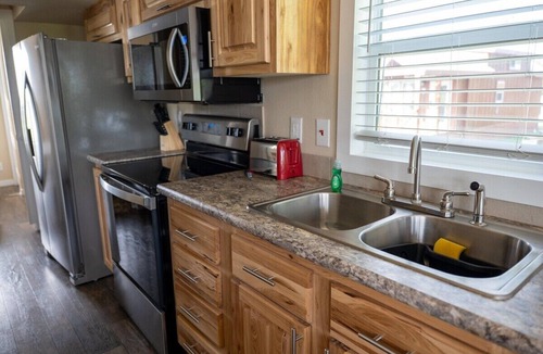 Satin Cabin | Dahlia Cabin, 5-mile ATV trail, and smores