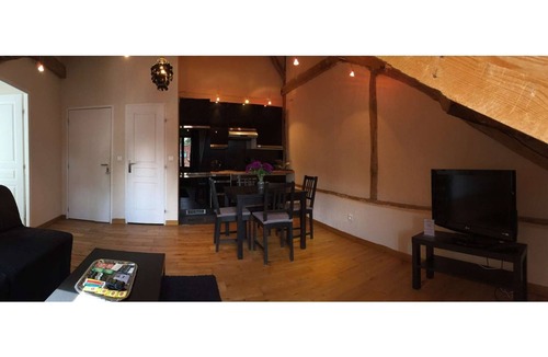 Bailly Apartment | DAHLIA Charming Suite - Capacity 5 people