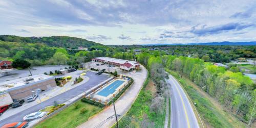 Dahlonega Hotel | Dahlonega Mountain Inn