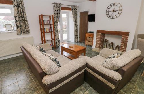 Newport House | Dairy Cottage