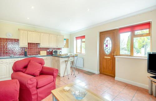 Clacton-on-Sea House | Dairy Cottage