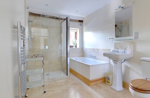 Wadhurst Ski Chalet | Dairy Cottage in the beautiful Wadhurst