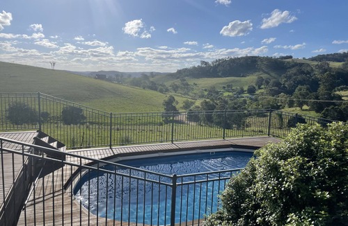 Mount View Cottage | Dairy Farm Cottage.