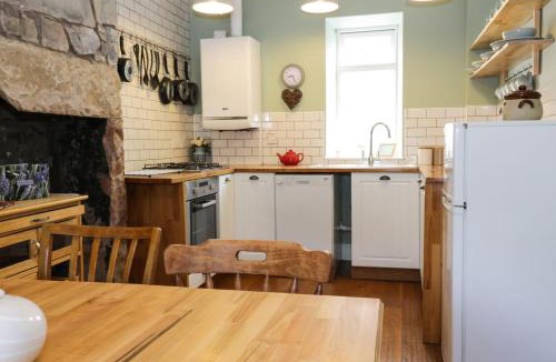 Moffat House | Daisy Cottage