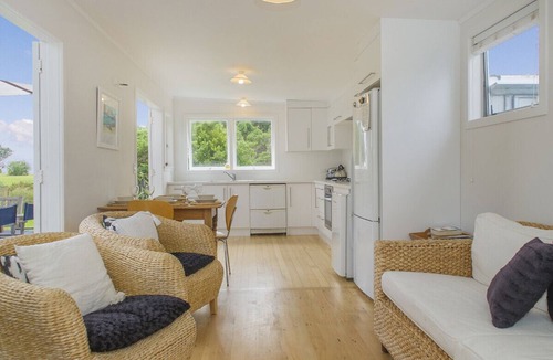 Hahei Cottage | Daisy Cottage - Hahei Bach