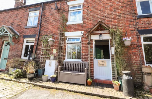 Leek Cottage | DAISY COTTAGE, pet friendly, with open fire in Cheddleton
