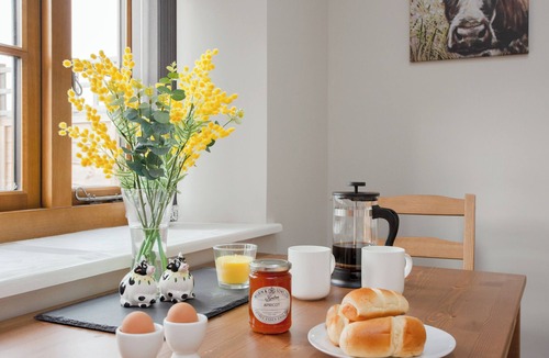 Hewish Cabin | Daisy Cottage - UK31294