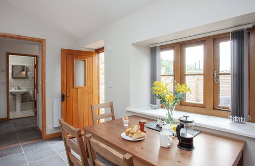 Hewish Cabin | Daisy Cottage - UK31294