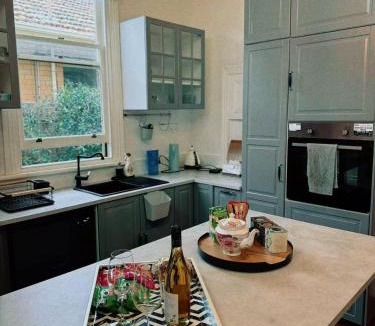 Brighton Villa | Daisy home