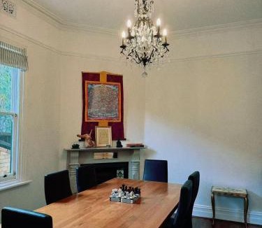 Brighton Villa | Daisy home