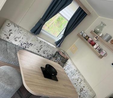 Hawick Resort | Daisy-Jacks Hideaway