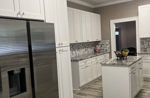 Lakeshore South House | Daisy's Spacious 4/2.5 cozy home