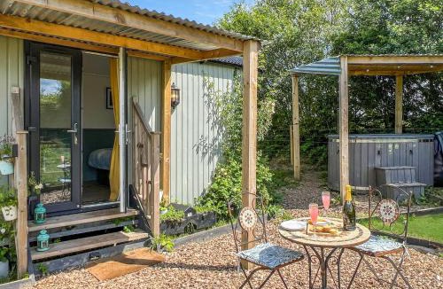 South Molton Cabin | Daisy Shepherds Hut