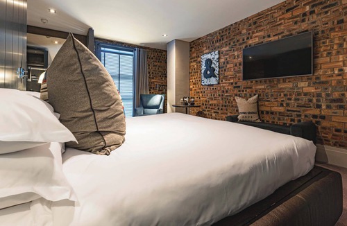 Motherwell Hotel | Dakota Eurocentral