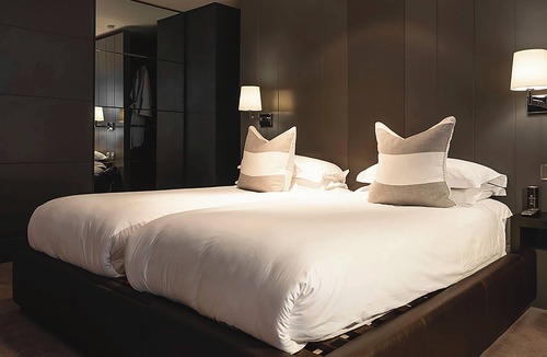 Motherwell Hotel | Dakota Eurocentral