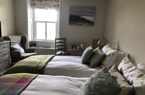 Fourstones Near Bentham Bed & Breakfast | Dale House B&B