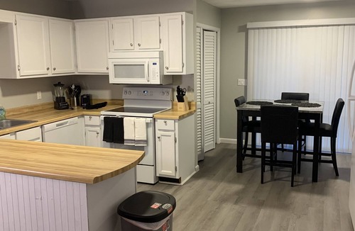 Daleville Apartment | Daleville Delight