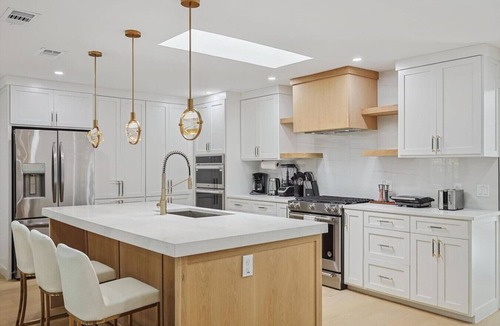 Northeast Dallas House | Dallas Home | Fire Pit · Spa Bath · Sleeps 11