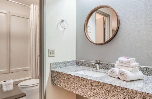 Dallas Hotel | Dallas Love Field Inn
