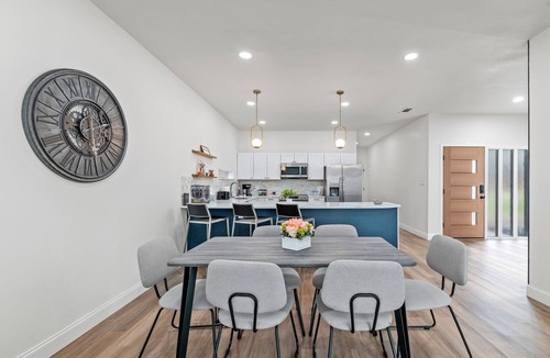 Northeast Dallas House | Dallas Luxe Retreat- Lavish 4-Bedroom Escape