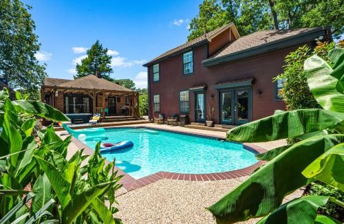 Dallas House | Dallas Oak Lawn Oasis w/Private Pool, Hot Tub