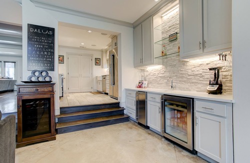 Lakewood House | Dallas - On the Creek by White Rock Lake