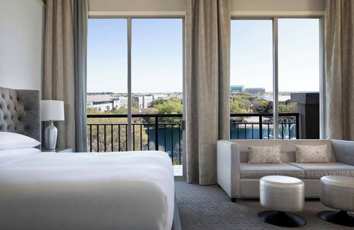 Legacy Park Hotel | Dallas/Plano Marriott at Legacy Town Center