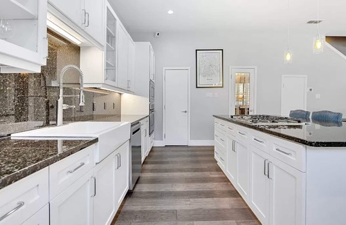 Uptown House | Dallas Townhouse with rooftop