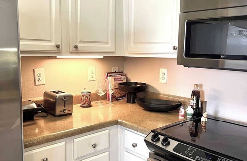 Cityplace Apartment | Dallas Uptown Chic 1BR overlooking Katy Trail