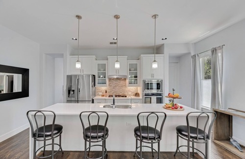 Old East Dallas House | "Dallas View" Spacious 3-bedroom townhome