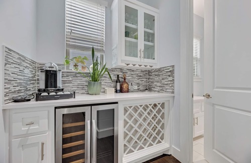 Old East Dallas House | "Dallas View" Spacious 3-bedroom townhome