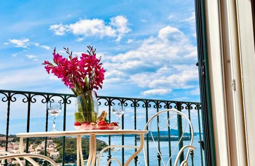 Gruz House | Dalmatian House, spacious stone terraces, balcony , views