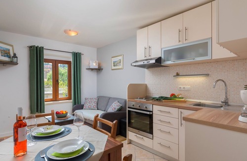 Island Hvar Condo | Dalmatian stone house Jelsa-Hvar A1