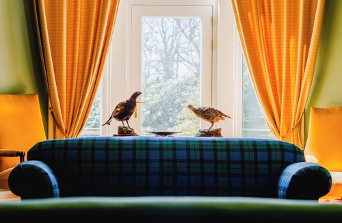 Blairgowrie Cottage | Dalnaglar Castle - UK7072