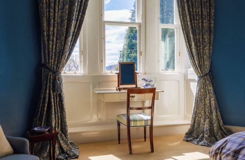 Blairgowrie Cottage | Dalnaglar Castle - UK7072