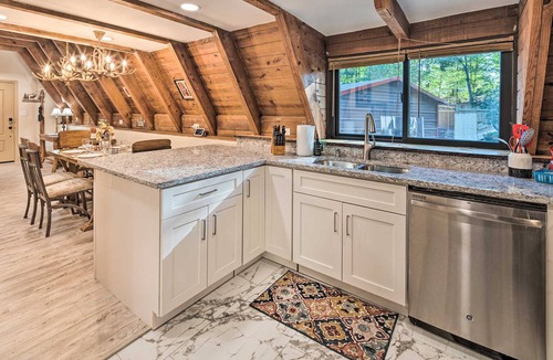 Bent Creek House | Daltun’s Ranch | Hot Tub Game Room Firepit