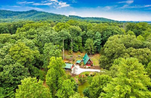 Bent Creek House | Daltuns Ranch with Hot Tub Game Room Firepit Family Friendly