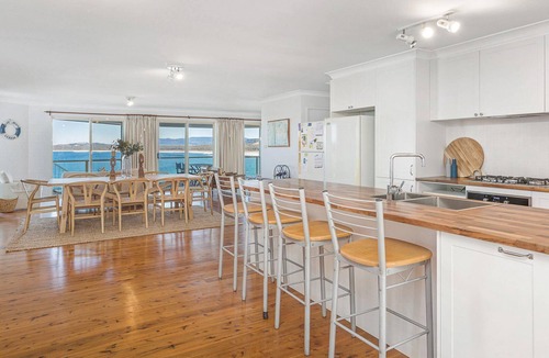 Gerroa House | Dambreezy - Water Views