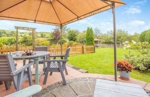 Devils Bridge House | Dan y Faen