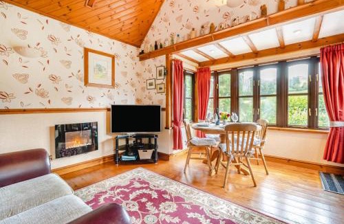 Devils Bridge House | Dan y Faen