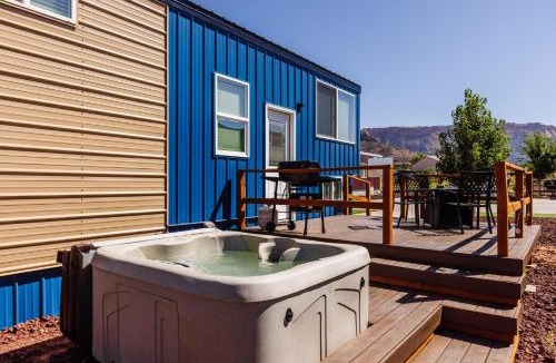 Apple Valley House | Dana Blue