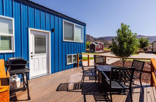 Apple Valley House | Dana Blue